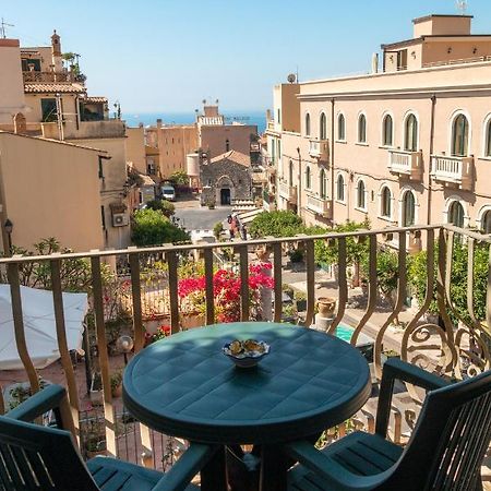 Casa Vacanze Il Vicolo Taormina Bagian luar foto