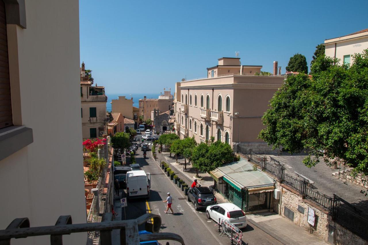 Casa Vacanze Il Vicolo Taormina Bagian luar foto