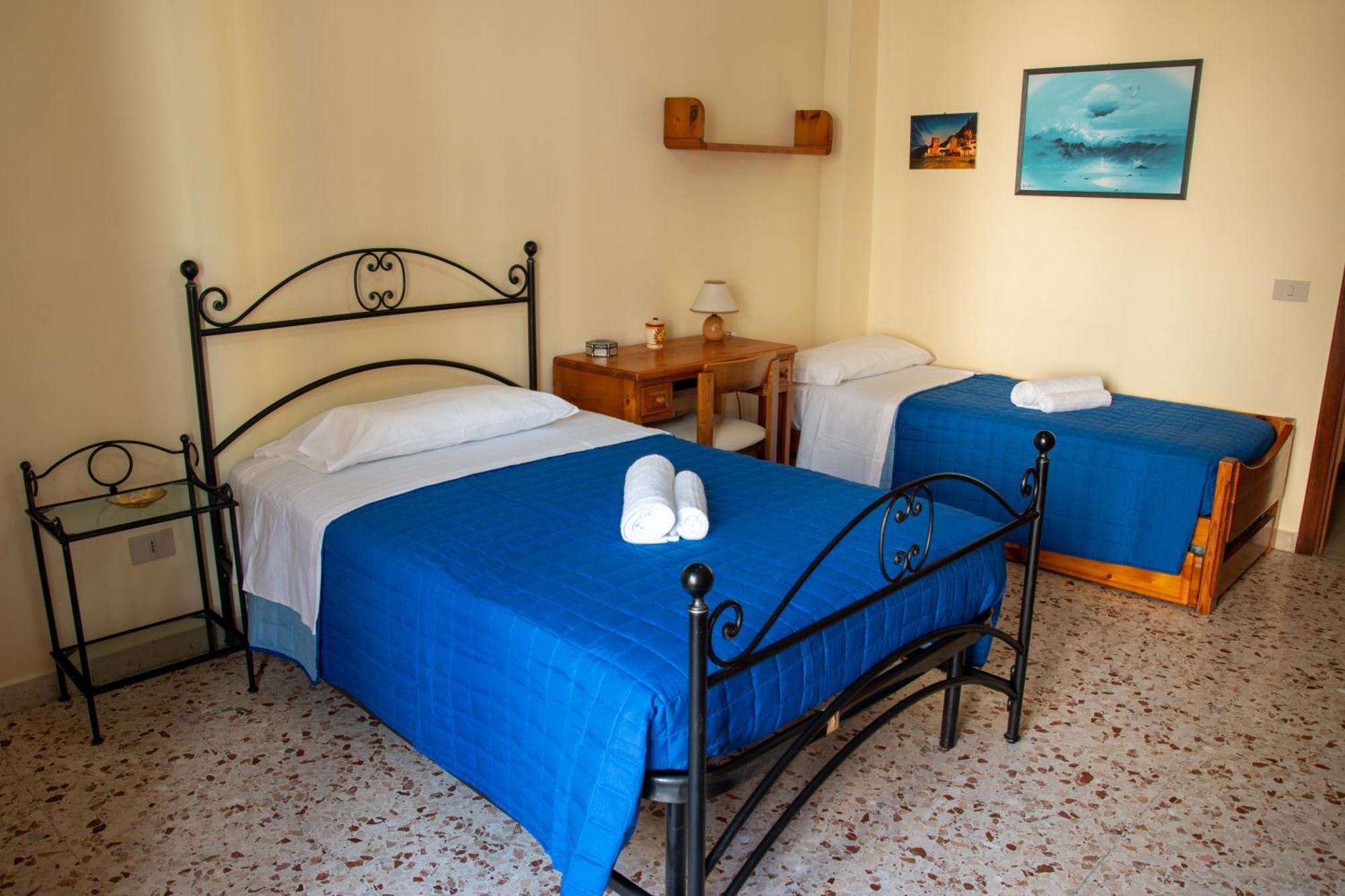 Casa Vacanze Il Vicolo Taormina Bagian luar foto